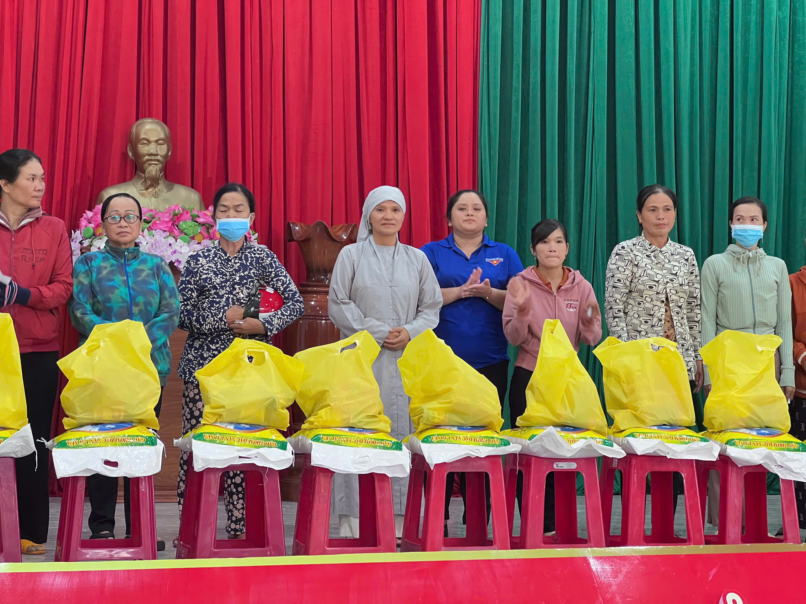 THIẾT THỰC TỔ CHỨC CÁC HOẠT ĐỘNG CHÀO MỪNG ĐẠI HỘI ĐẠI BIỂU MẶT TRẬN TỔ QUỐC VIỆT NAM XÃ SÔNG RAY LẦN THỨ I, NHIỆM KỲ 2025 – 2030