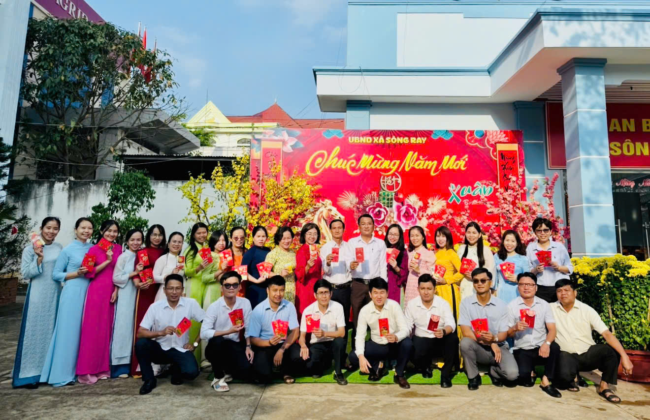 UBND XÃ SÔNG RAY TỔ CHỨC HỌP MẶT ĐẦU XUÂN 2026